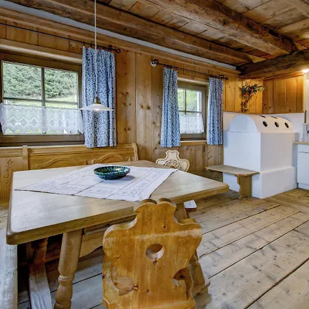 On Zettersfeld With Dolomites Views Obernussdorf