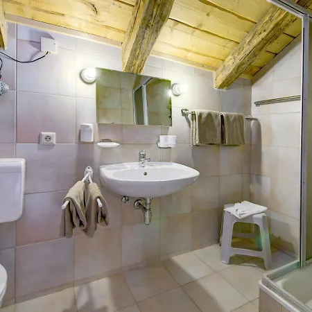 On Zettersfeld With Dolomites Views Obernussdorf