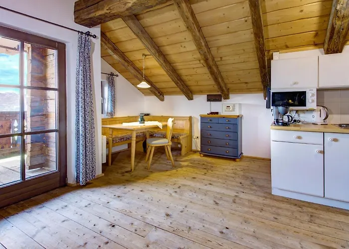 Appartamento On Zettersfeld With Dolomites Views *