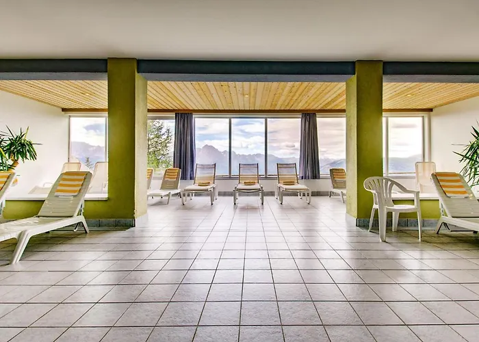Appartamento On Zettersfeld With Dolomites Views