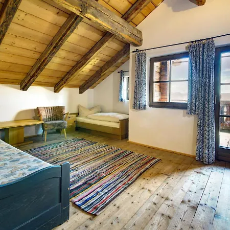 On Zettersfeld With Dolomites Views Апартаменты *